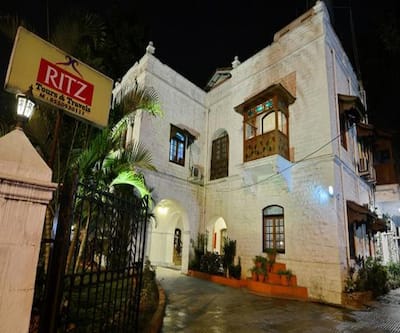 https://imgcld.yatra.com/ytimages/image/upload/t_hotel_yatra_city_desktop/v1481618051/Domestic Hotels/Hotels_Pune/Hotel Ritz/Overview.jpg